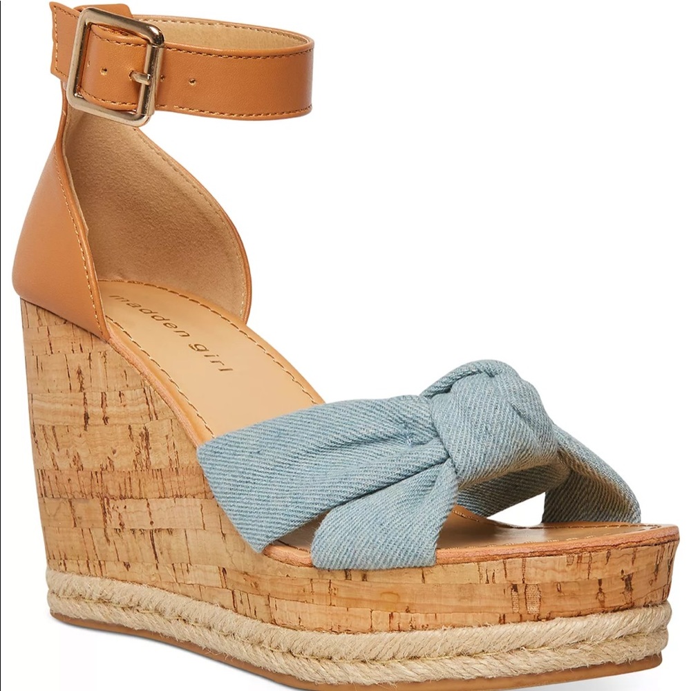 Madden girl soft wedge, size 6, blue, worn twice.
